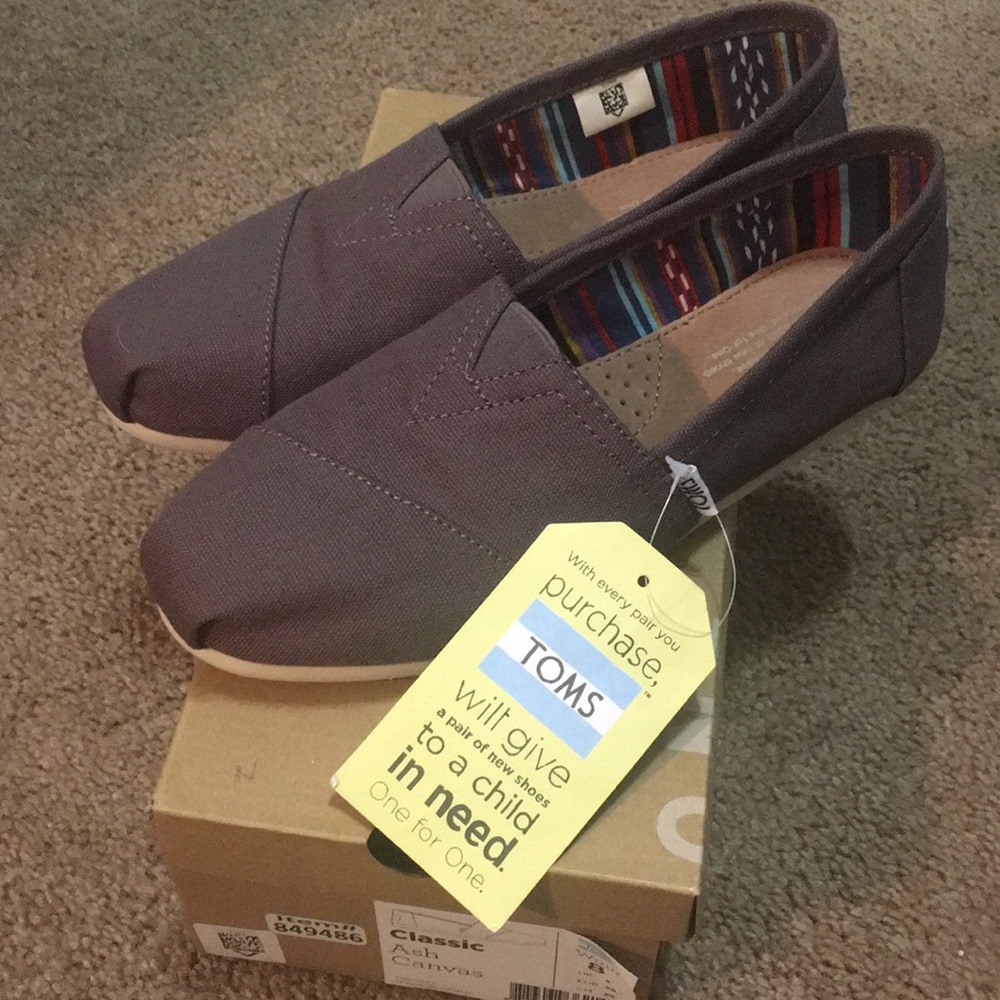 Tom’s shoes